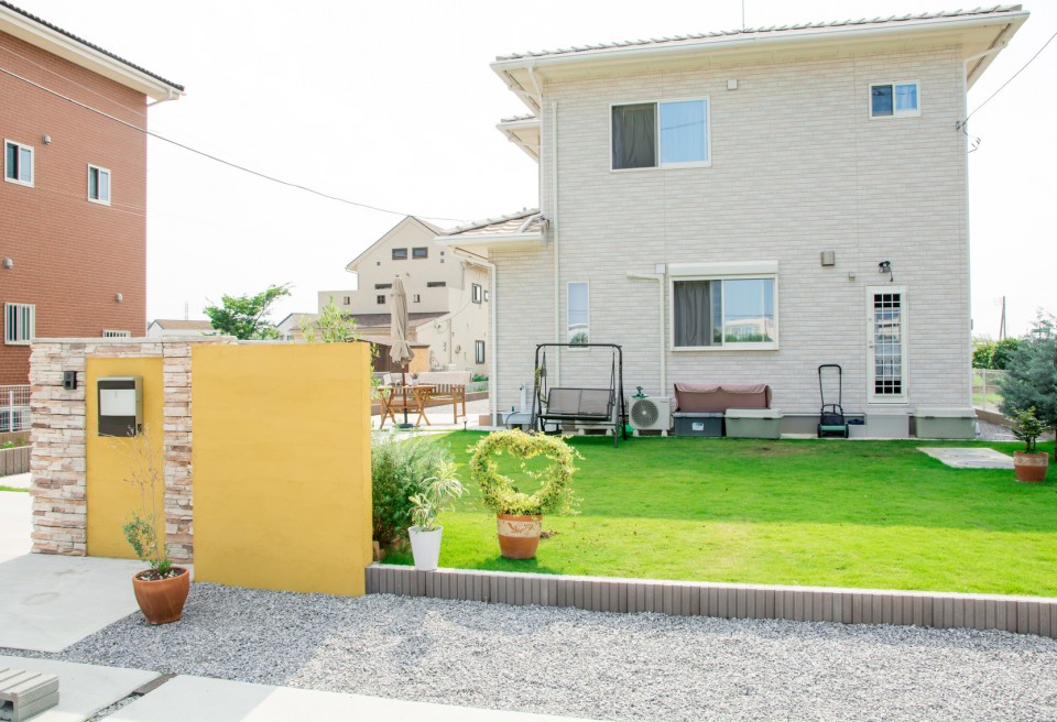 庭は、家の中でいちばん広いお部屋です。